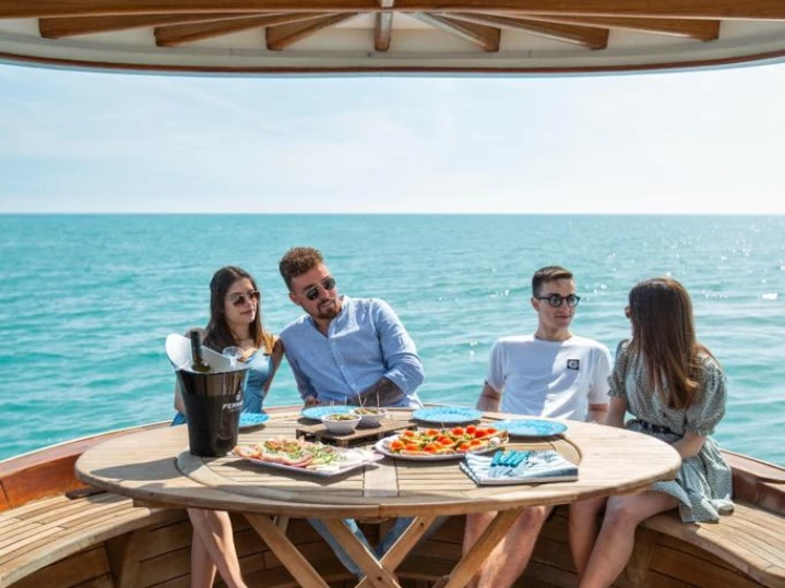 Location Bateau à moteur Jeanneau avec permis