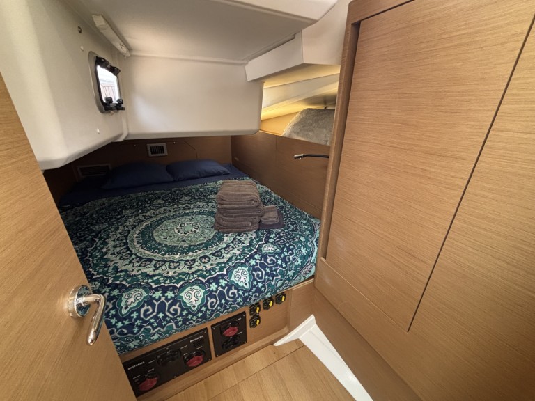 Location à Playa Sardinera - Jeanneau Sun Odyssey 440 sur SamBoat