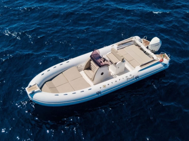 Semi-rigide à louer à Sestri Levante au meilleur prix