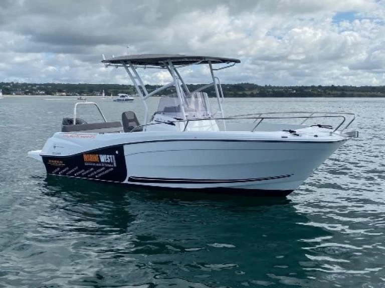 Location Bateau à moteur à La Forêt-Fouesnant - Jeanneau Cap Camarat 6.5 CC Serie 3