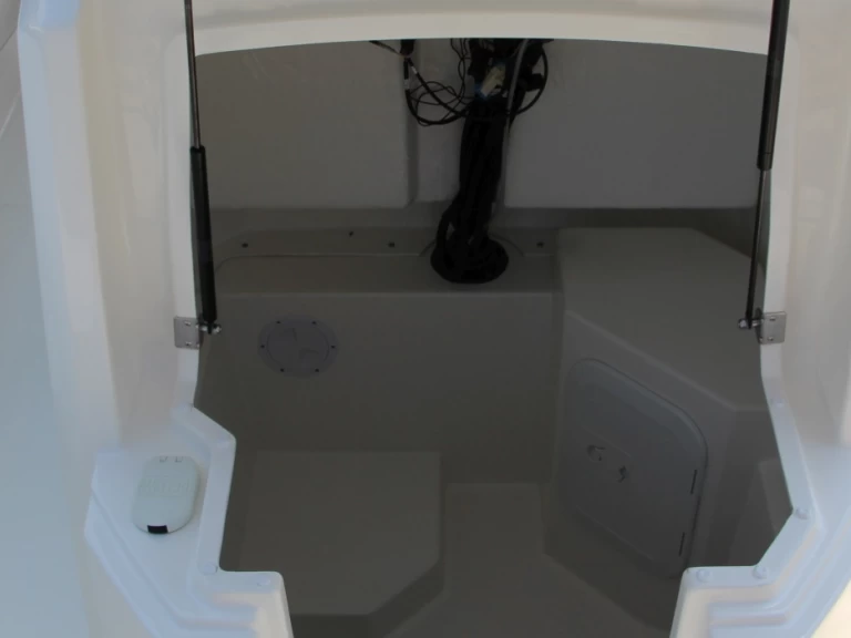 Louez un Marlin Boat Dynamic 790 pro à Split Port