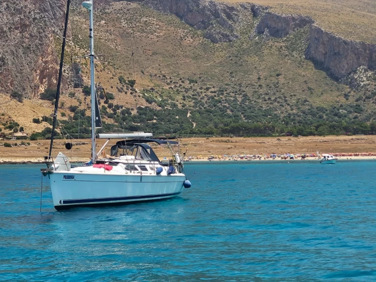 Louez un Hunter Hunter 41 DS à Palerme