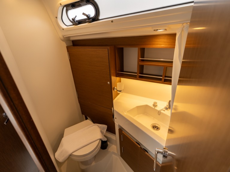Location bateau Salerne pas cher Oceanis 34.1