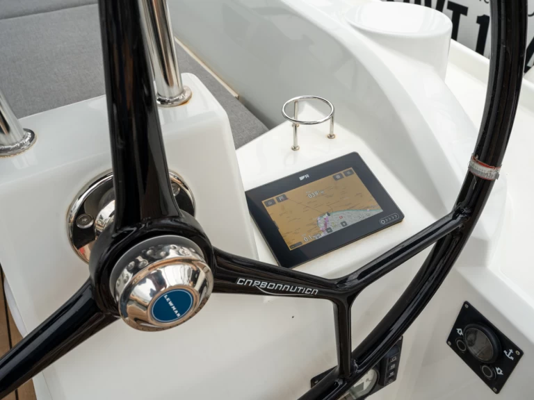 Location Voilier à Salerne - Bénéteau Oceanis 34.1