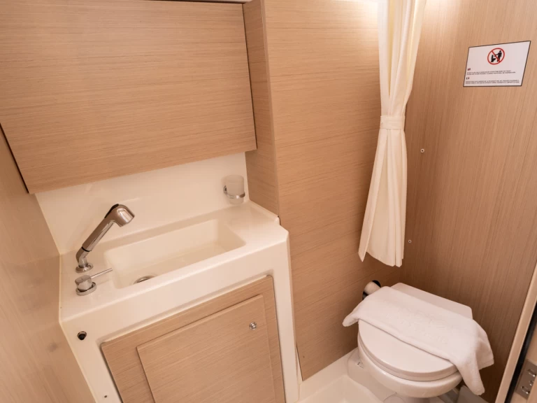 Location bateau Salerne pas cher Oceanis 37.1