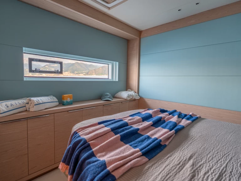 Location bateau Olbia pas cher Lagoon Sixty 5