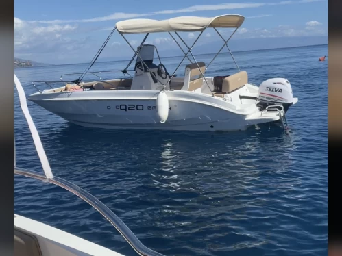 Location bateau Giardini-Naxos pas cher Blue Max 23