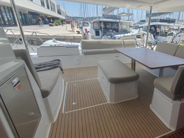 Louer Catamaran avec ou sans skipper Fountaine Pajot à Seget Donji