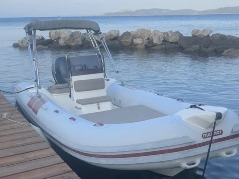 Louez un Mariner SPEED  à Hyères