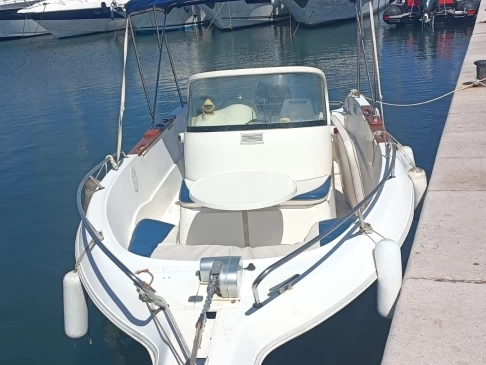 Location Bateau à moteur Quicksilver avec permis
