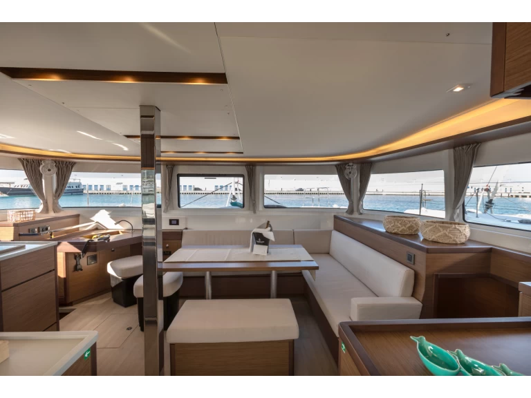 Location bateau Salerne pas cher Lagoon 46