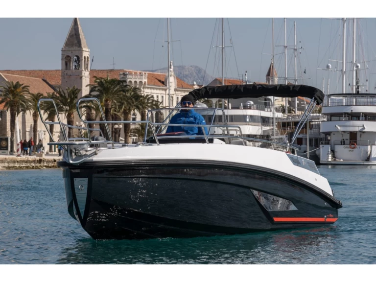 Location bateau Arrow Arabis 23 Arrow Arabis 23 à Trogir sur Samboat