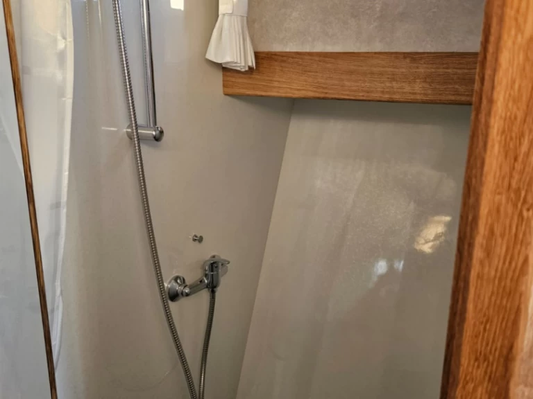 Bateau à moteur à louer à Akkrum au meilleur prix