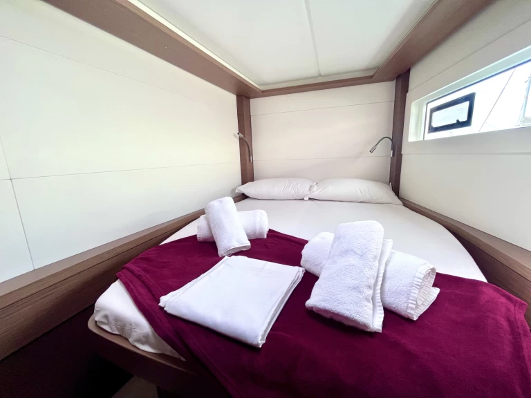 Catamaran à louer à Capo d'Orlando au meilleur prix