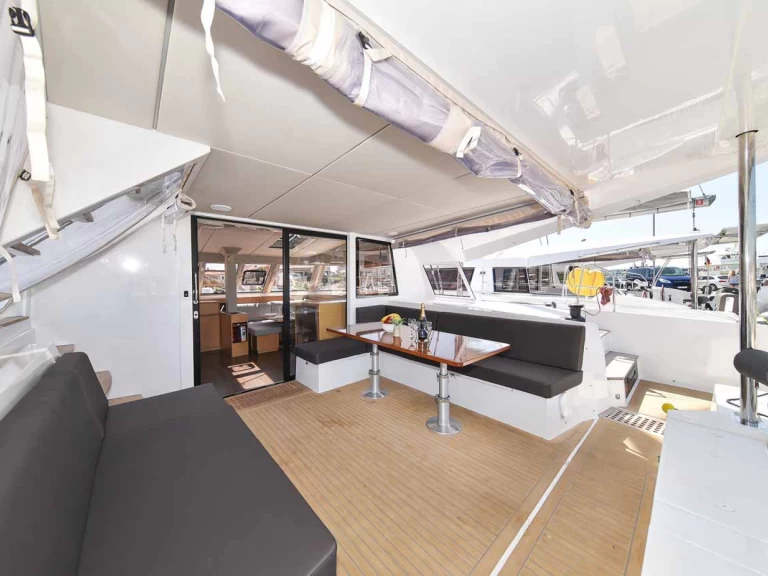 Catamaran à louer à Biograd na Moru au meilleur prix