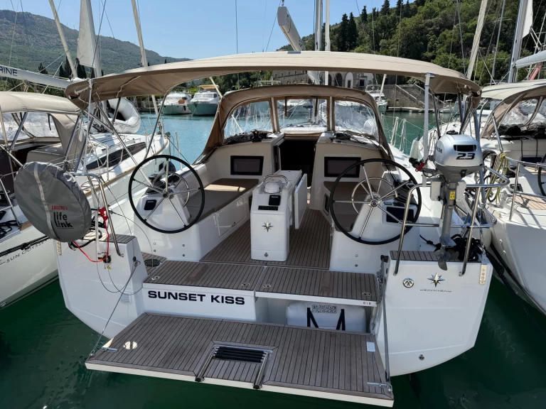 Louez un Jeanneau Sun Odyssey 410 à Komolac