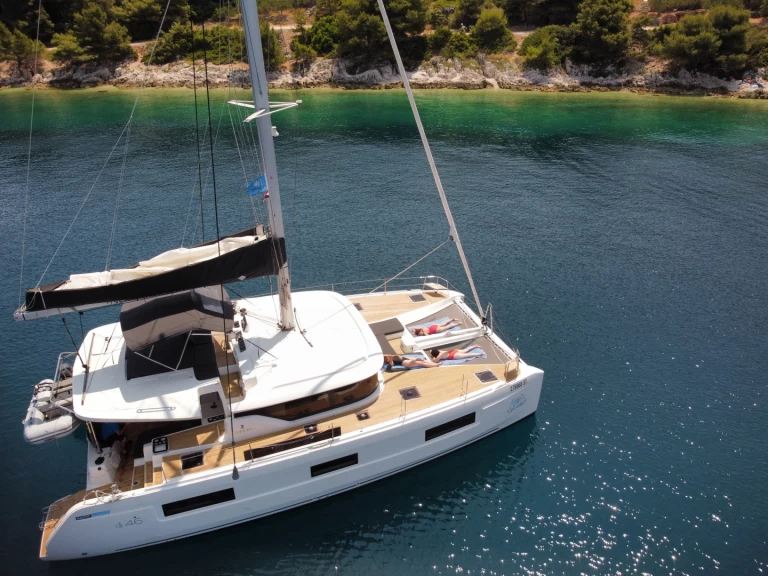 Louer Catamaran avec ou sans skipper Lagoon à Kaštela