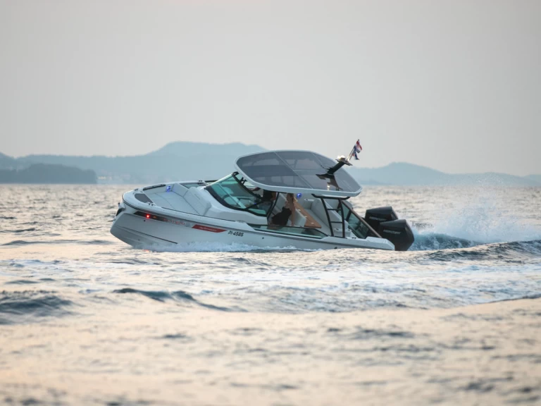 Location bateau Sukošan pas cher Saxdor 270 GTO