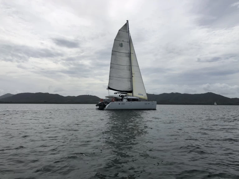 Louer Catamaran avec ou sans skipper Lagoon à Mai Khao