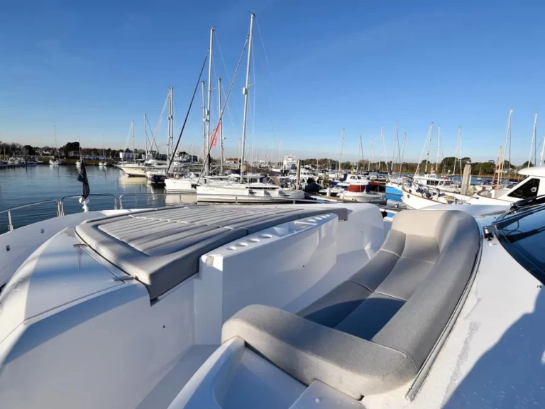 Yacht à louer à Seget Donji au meilleur prix