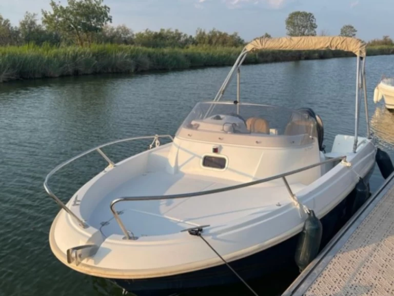 Location à Palavas-les-Flots - Jeanneau Cap Camarat 5.5 CC Serie 2 sur SamBoat