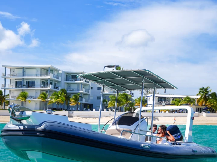 Location Semi-rigide à Simpson Bay Yacht Club Marina - Rib 760