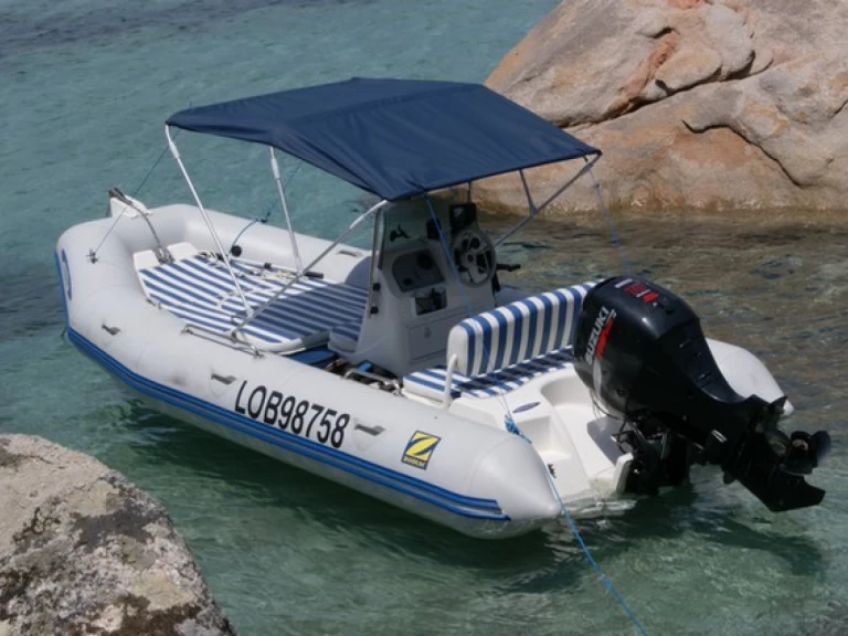 Semi-rigide à louer à La Seyne-sur-Mer au meilleur prix