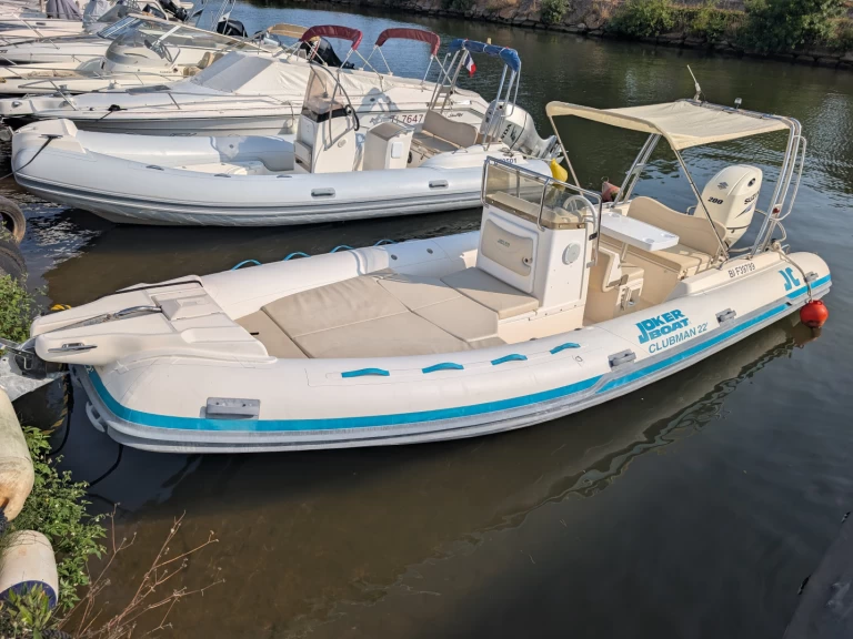 Location bateau Hyères pas cher Clubman 22