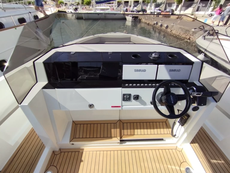 Location Bateau à moteur à Port Mahon - DE ANTONIO Yachts D29 Open