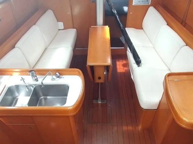 Voilier à louer à La Trinité-sur-Mer au meilleur prix