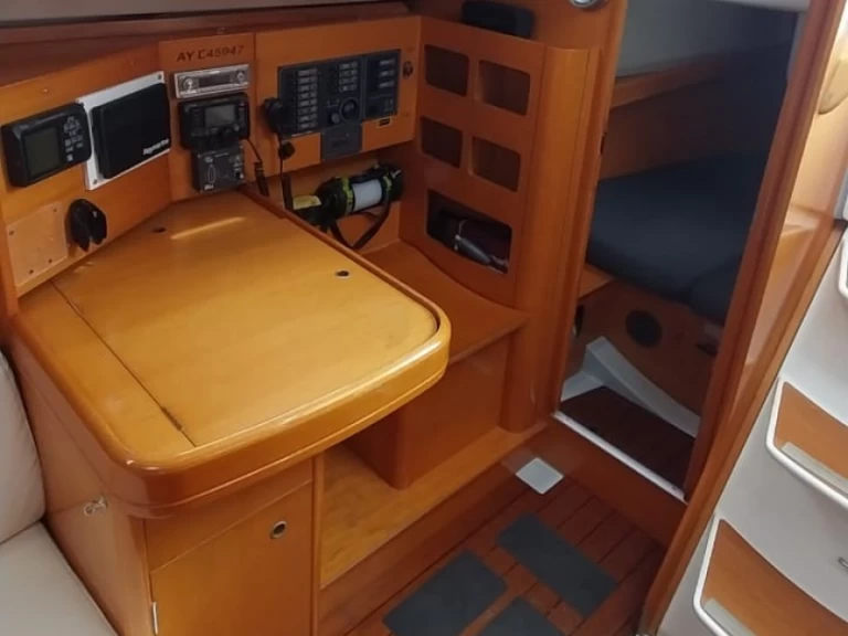 Louez un Bénéteau First 36.7 à La Trinité-sur-Mer