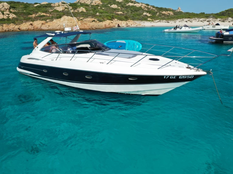 Sunseeker Camargue 44 a louer à Cannigione