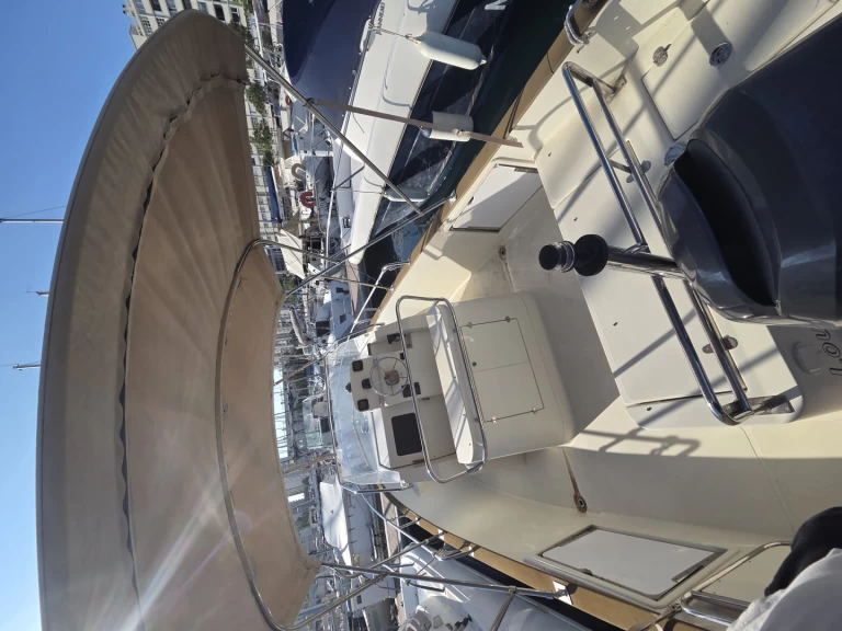 Rea REA 23 OPEN MARINE a louer à Toulon