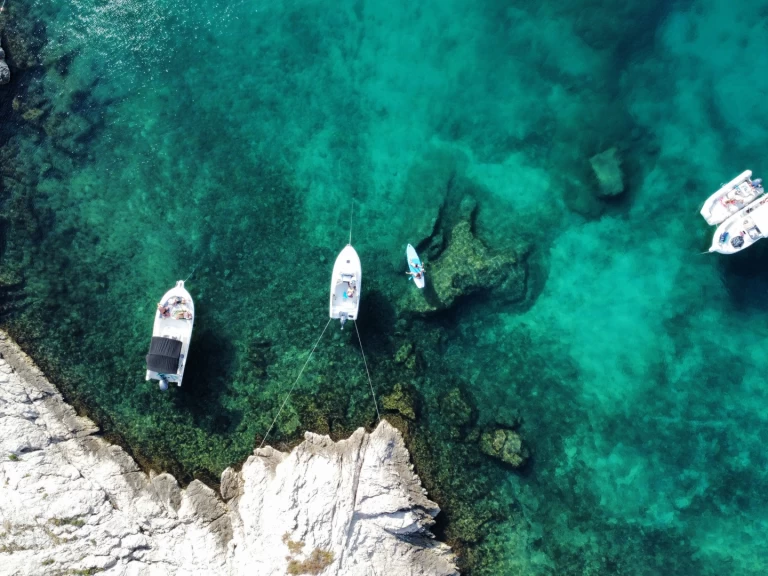 Location Bateau à moteur à Marseille - B2 Marine Cap Ferret 550