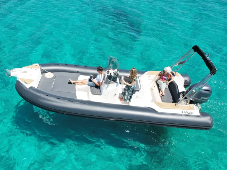 Louez un Capelli Tempest 700 à Porto-Vecchio