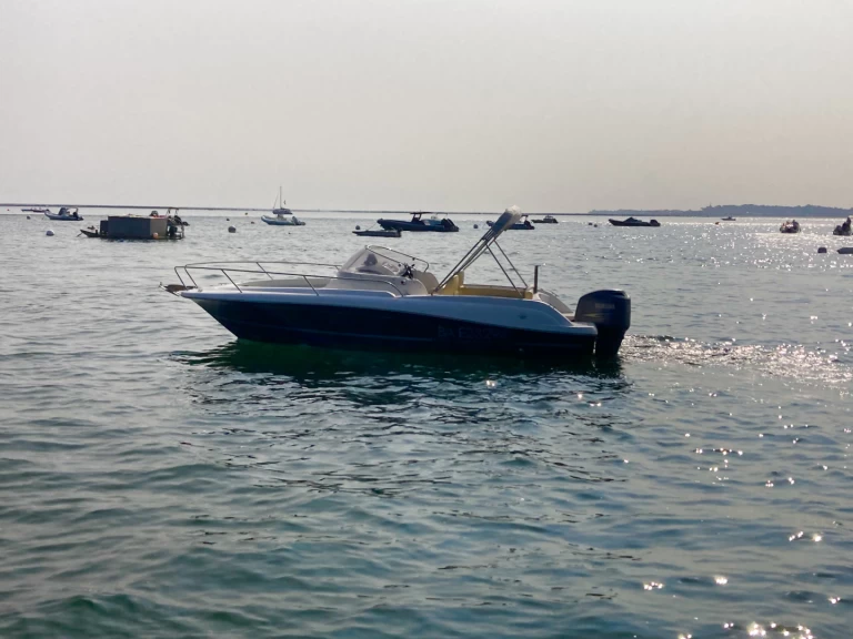 Location bateau Jeanneau Cap Camarat 7.15 WA à Lège-Cap-Ferret sur Samboat