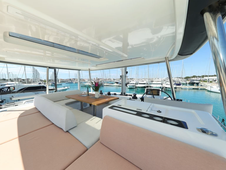 Location à Sukošan - Lagoon Lagoon 55_5 Cabins sur SamBoat