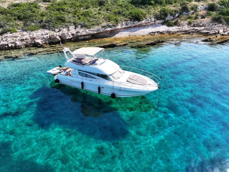 Location Bateau à moteur à Split - Jeanneau Prestige 46