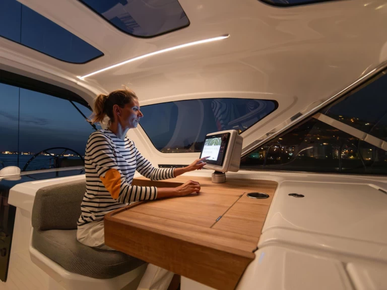 Location bateau Road Town pas cher Jeanneau 55 - 3 + 1 cab.