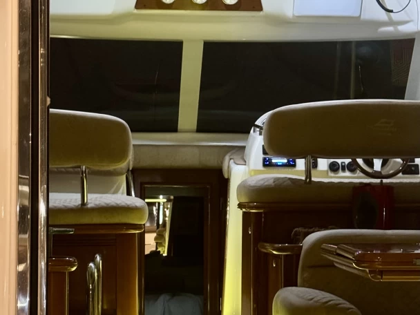 Bateau à moteur à louer à Podstrana au meilleur prix