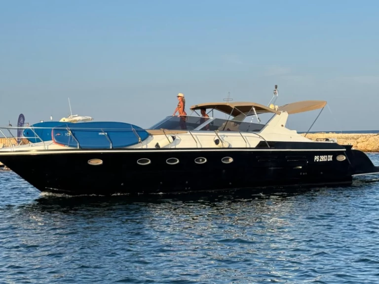 Location Bateau à moteur Giorgi avec permis