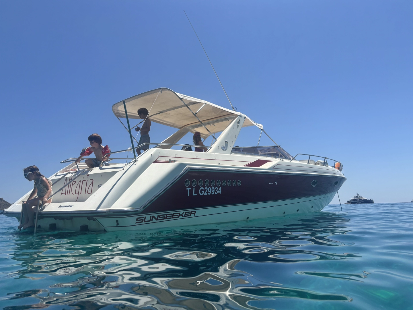 Location bateau Saint-Tropez pas cher Thunderhawk 43