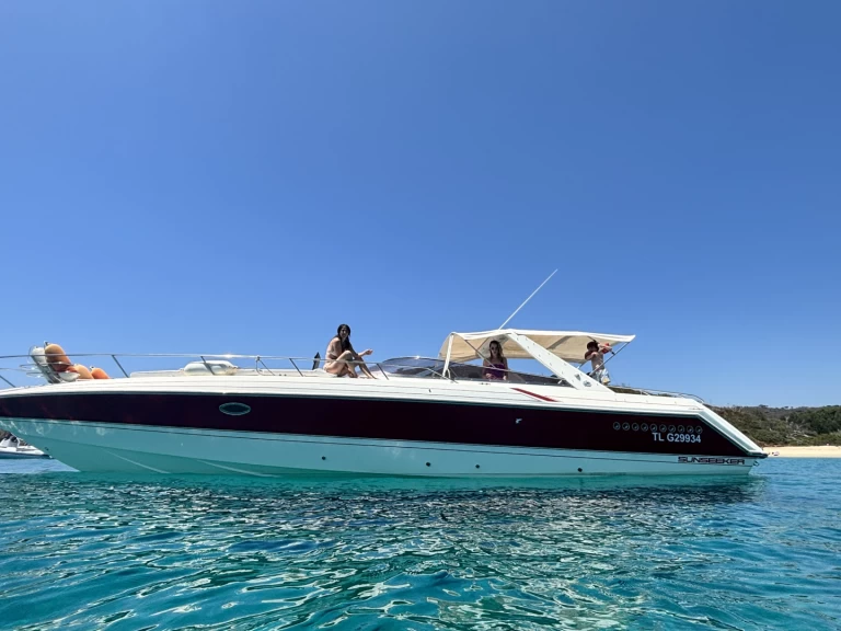 Location Bateau à moteur Sunseeker avec permis