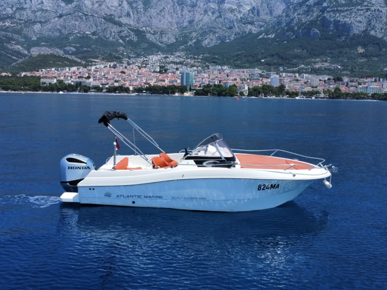Atlantic  Marine Sun Cruiser 655 a louer à Makarska