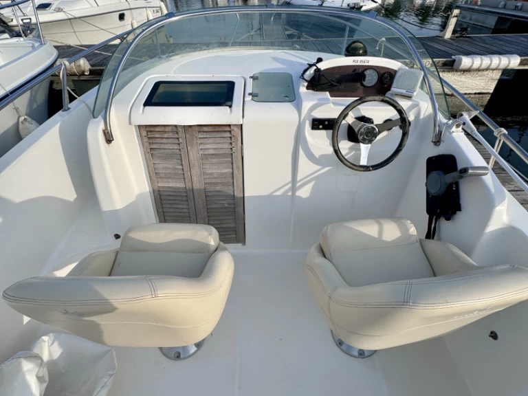 Bateau à moteur à louer à Lézardrieux au meilleur prix