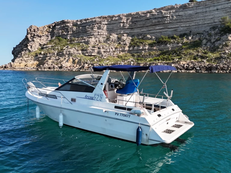 Louer Bateau à moteur avec ou sans skipper Arcoa à Port Leucate