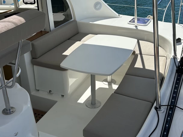 Location à Omiš - Lagoon Lagoon 380 S2 sur SamBoat