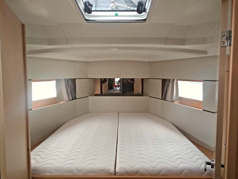 Location à Bocca di Magra - Bénéteau Oceanis 38.1 sur SamBoat