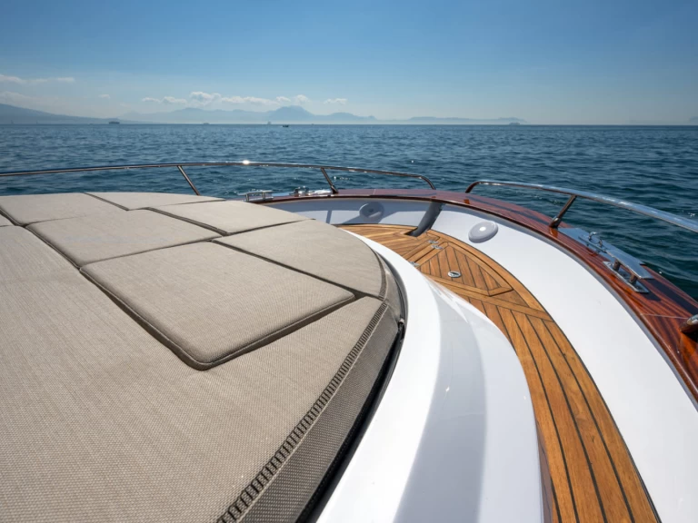 Location Bateau à moteur CANTIERE NAUTICO MIMI' avec permis