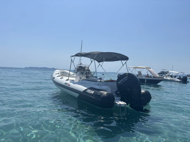 Location bateau Selva Selva 650 Family à Hyères sur Samboat